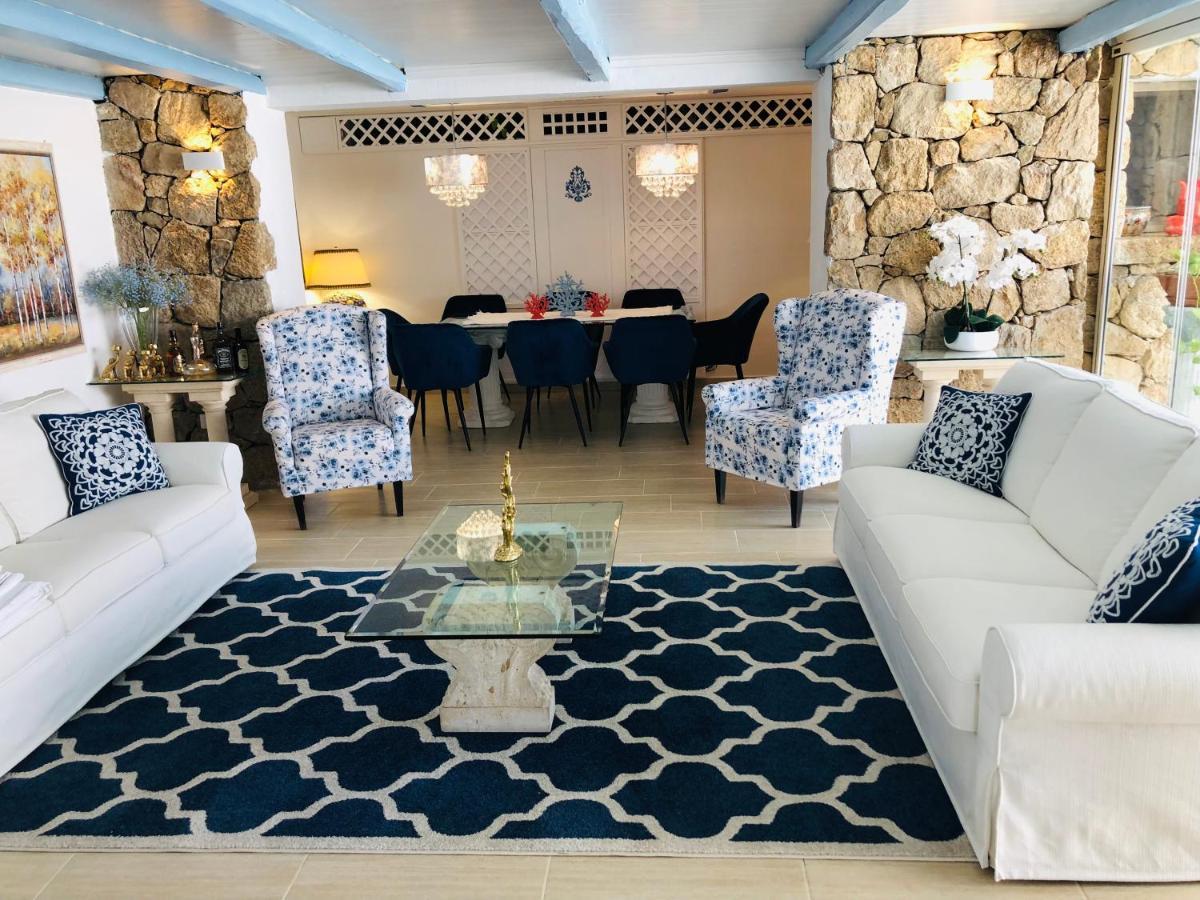 Villa Adel *
